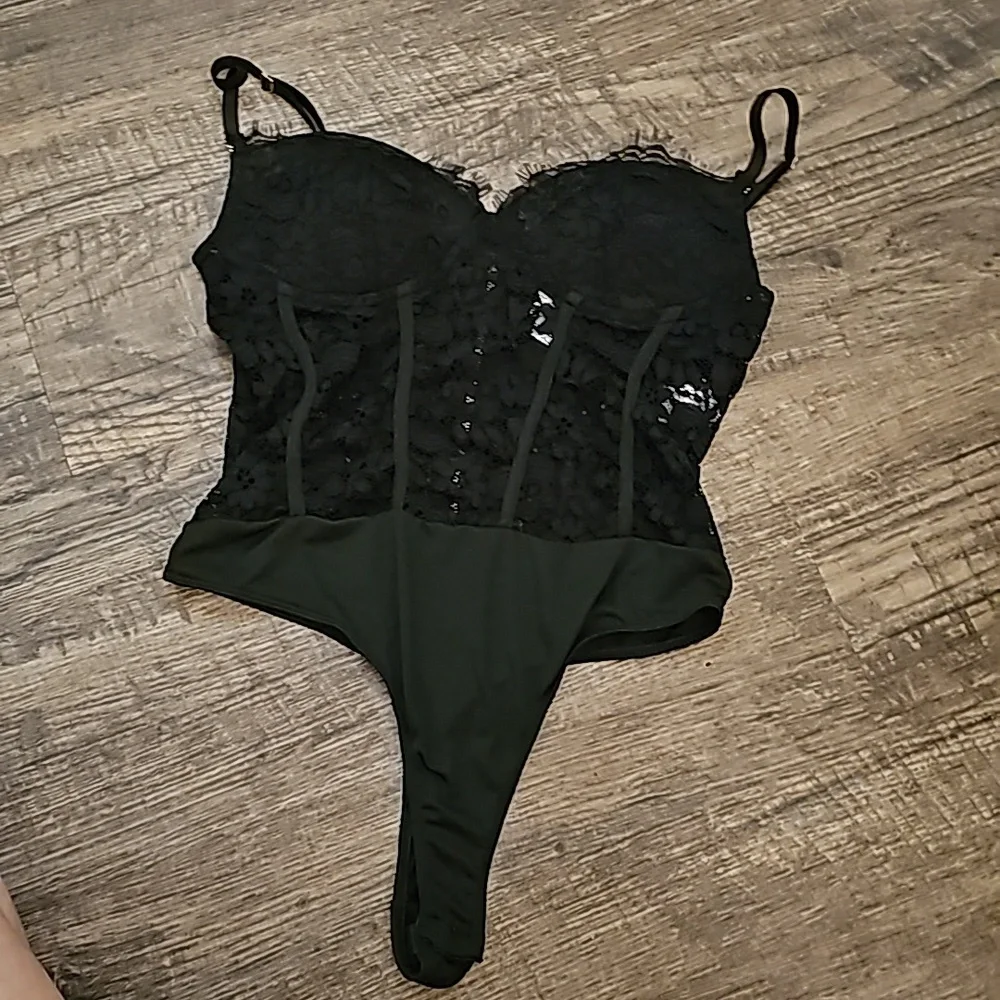 Revamped NWT Black Sexy Lace Bodysuit Zip up back SP - Picture 5 of 9